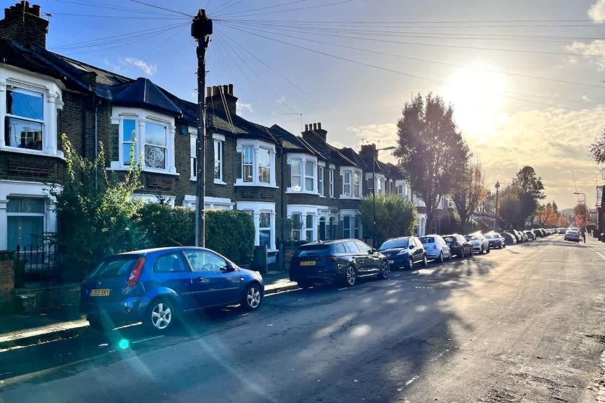 The Leyton Midland Crib - Cozy 2bdr Flat With Study + Garden